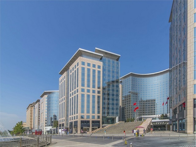 三门鞋帽展柜厂家